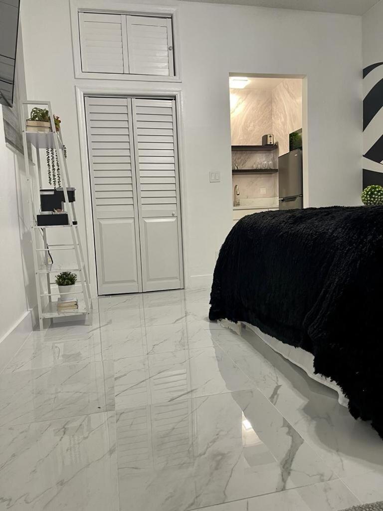 Cozy Studio, Prime Location, Remodeled, 1 Parking West Palm Beach Zewnętrze zdjęcie