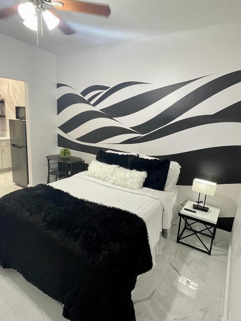 Cozy Studio, Prime Location, Remodeled, 1 Parking West Palm Beach Zewnętrze zdjęcie