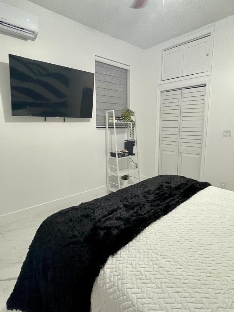 Cozy Studio, Prime Location, Remodeled, 1 Parking West Palm Beach Zewnętrze zdjęcie